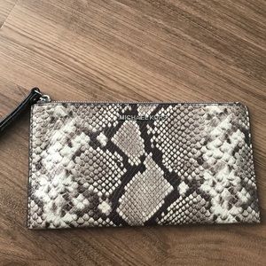 Michael Kors Wristlet Wallet